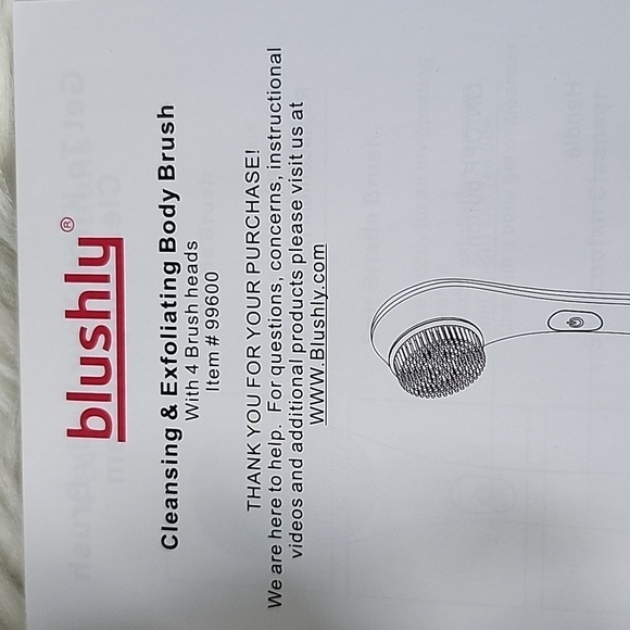 Blushly Cleansing and Exfoliating Body Brush with 4 Brush Heads NIB - Picture 2 of 7